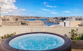 Valletta&Grand Harbour Lookout
